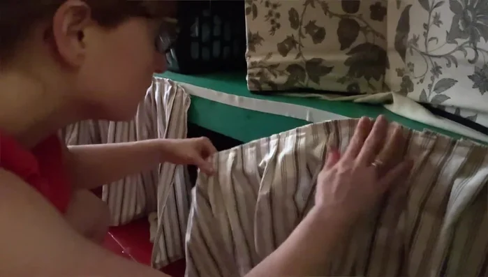 Attach the skirt to the velcro on your sink or shelf.