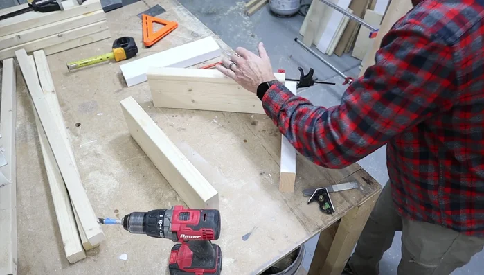 Cut and attach the X-shaped cross supports.