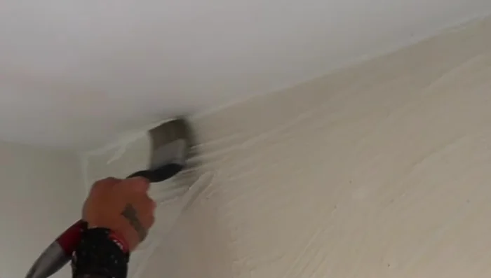 Allow the caulk to dry completely.