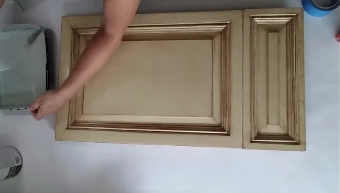 Let the paint dry completely, ideally in the sun.