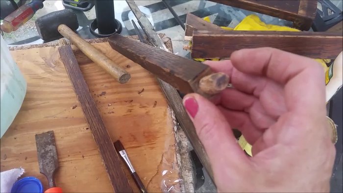 Remove old glue using a wood file or sandpaper.