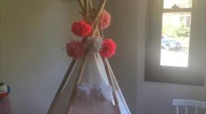 DIY Pom Pom Garland: The Fastest & Easiest Method