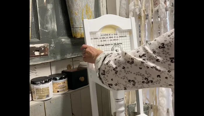 Seal the chair: Seal the painted chair using either clear wax or a polycrylic/spray clear coat. Lightly distress the surface for a more rustic look (optional).