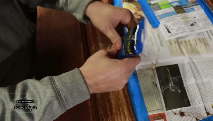 Fill scratches with wood filler or a mixture of sawdust and wood glue. Apply liberally and push into scratches.