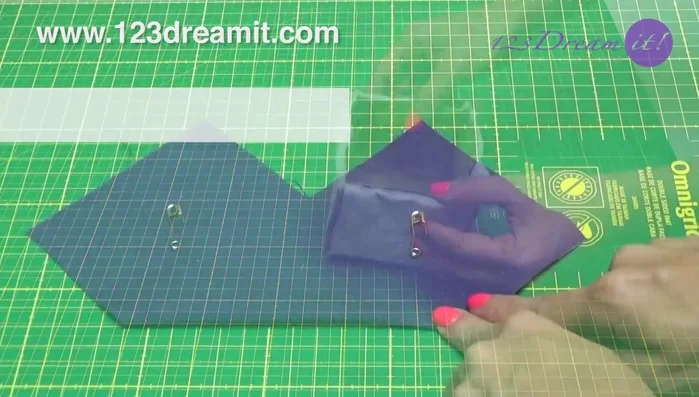 Repeat steps 1-3 with the cotton fabric, leaving a stitch slit on the right side. Use a universal needle.