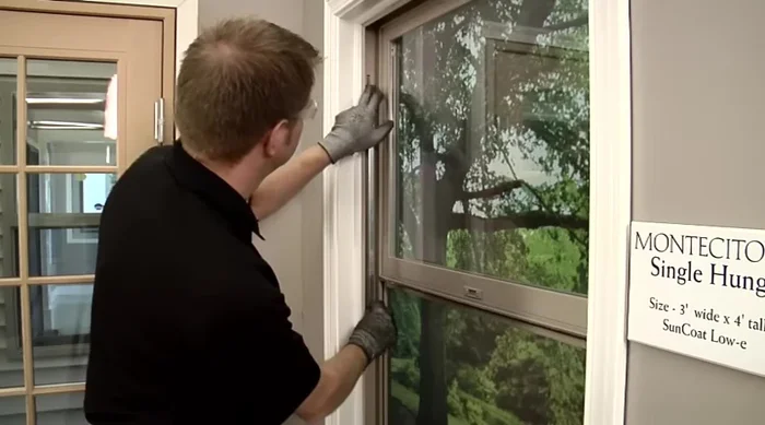 To remove the balancer, push it down and then slide it back up.