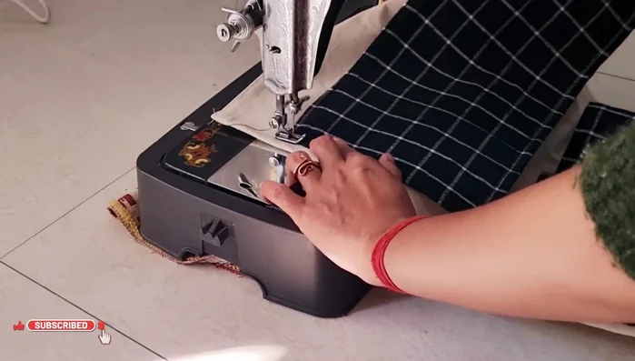 Repeat for the upper pockets. Follow the same steps to create the upper pockets.