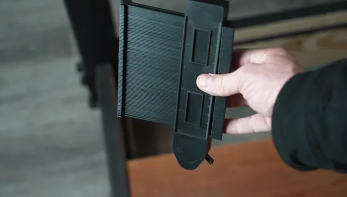 Attach center support.