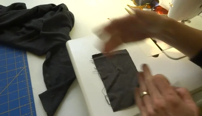 Clip and turn: Make a small slit in the interfacing, clip the curves and turn the patch right side out.