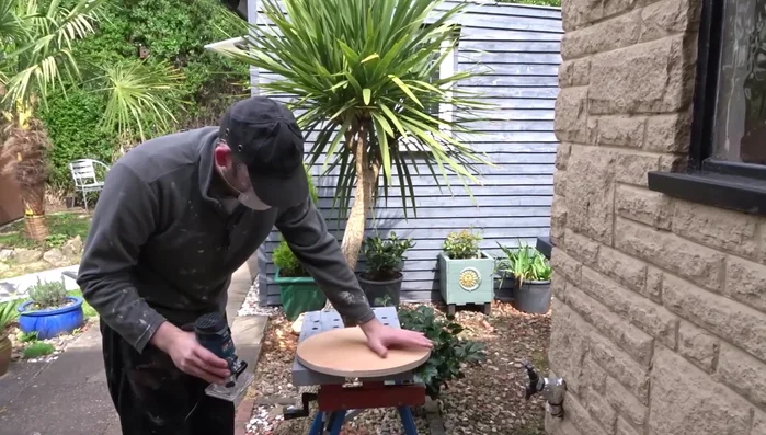 Round over the edges of the plywood seats using a palm router with a round-over bit to prevent splintering. Fill any small holes with wood filler and sand smooth.