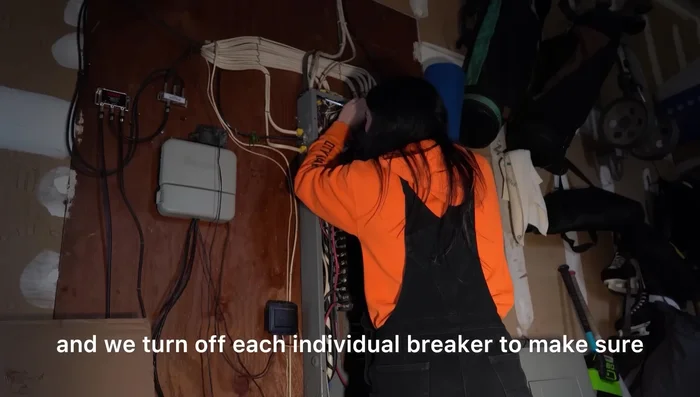 Remove main feeders from the main breaker using Allen keys.