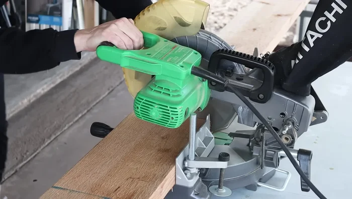 Add dowels to the corners of the cube stools using a dowel jig for strength and design.