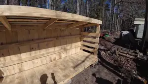 DIY Firewood Rack: Elevated & Weatherproof Design