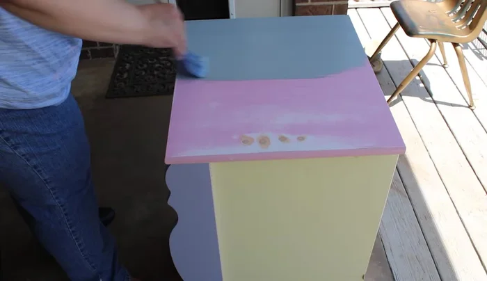 Tape off desired areas (green and yellow) and paint the rest with Fusion Mineral Paint Blue Pine.