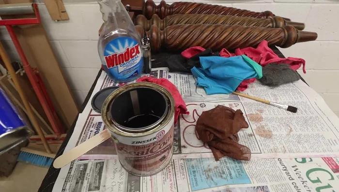 After the shellac mix dries, buff the legs with fine steel wool, clean with a rag and furniture polish.