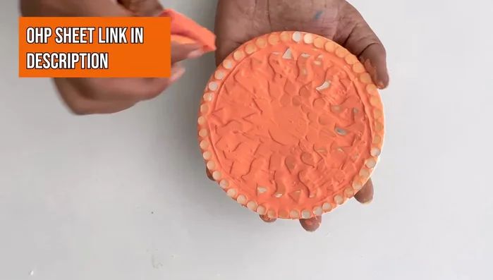 Dry and clean: Let the piece dry completely for at least 24 hours. Then, thoroughly remove any remaining putty from the surface.