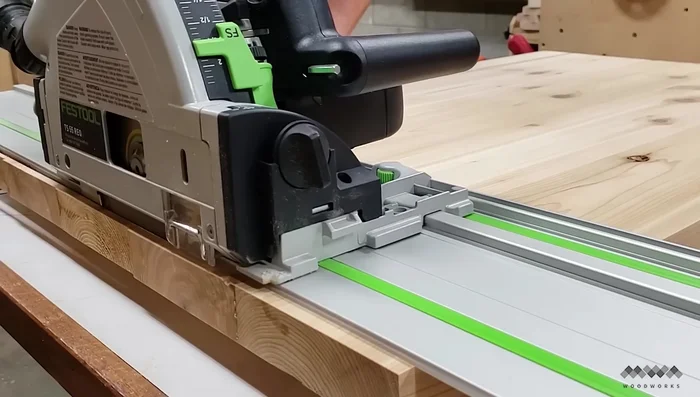 Trim the ends of the tabletop flush with the track saw.