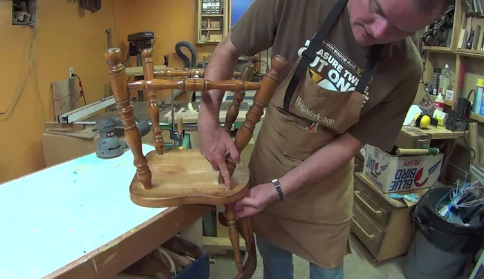 Glue and insert the dowel into the spindle. Ensure a tight fit.