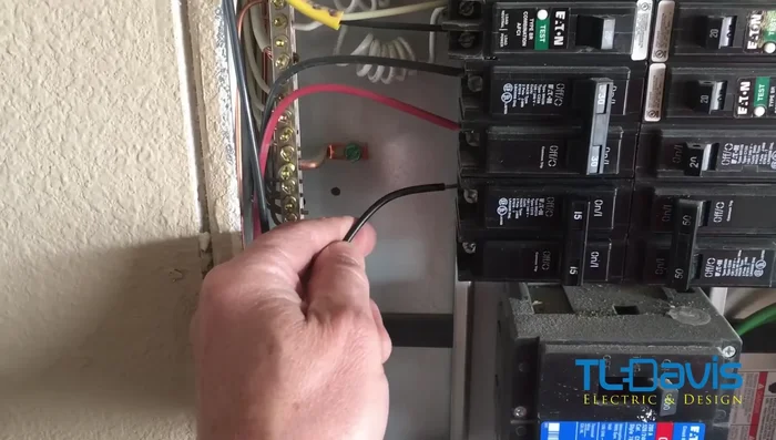 Connect the hot wires (red and black) to the SPD. Note that the order doesn't matter as both phases are covered.