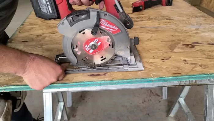 Score the plank to create a channel that will help remove the plank.