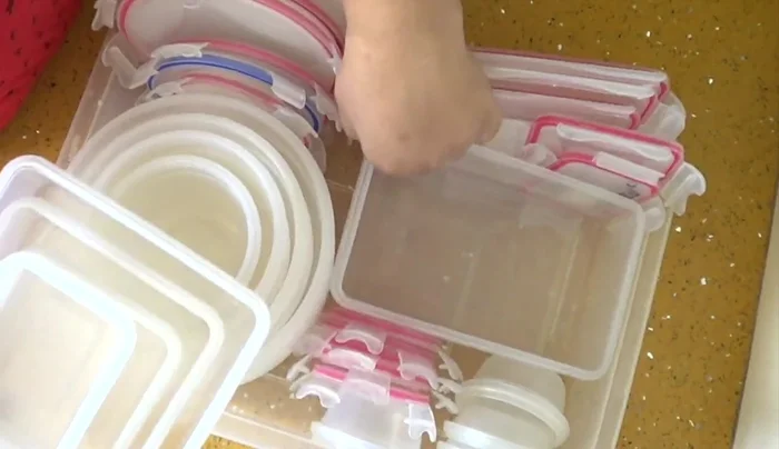 Place Lids Separately (for easy access):