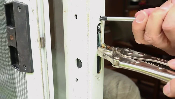 Remove the vice grips.