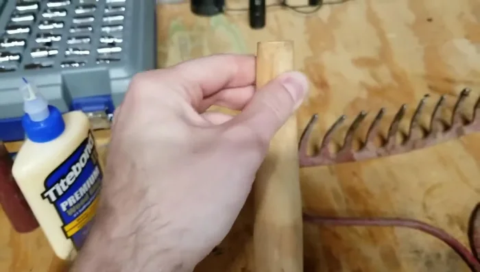 Clamp the handle tightly to ensure proper adhesion. Let it dry overnight.