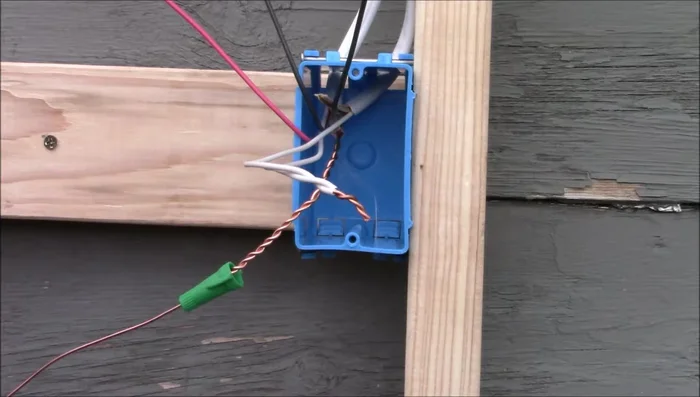 Connect neutral wires together and place them in the back of the box.