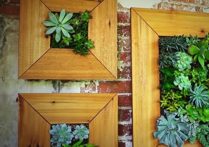 Insert hardware cloth into the box.