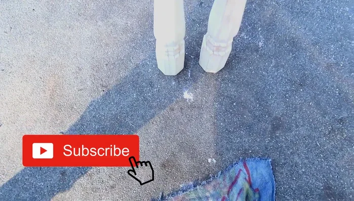 Stain the entire lamp base with Minwax Classic Gray 271.