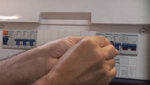 How to Safely Replace a Faulty Light Switch: A Step-by-Step Guide