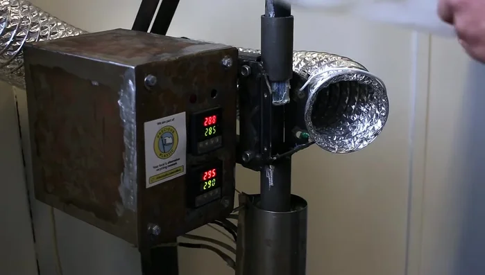 Assemble the coaster molds using bicycle quick release covers, aligning parts tightly.