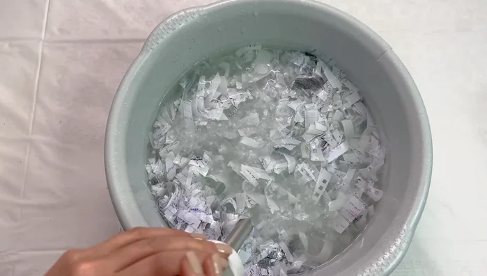 Strain the pulp to remove excess water.