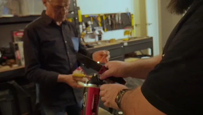 Install Govi LED light strips.