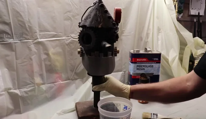 Final touches: Apply a clear coat to seal the birdhouse and protect it from the elements.