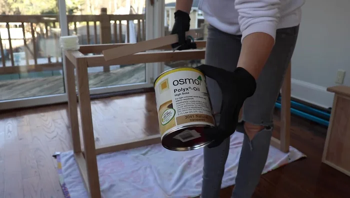 Attach the desktop to the base using figure 8 tabletop fasteners.