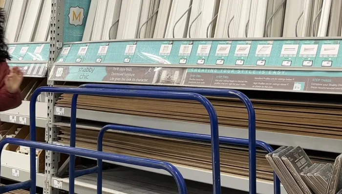 Choose Molding and Set Miter Saw to 45 Degrees: