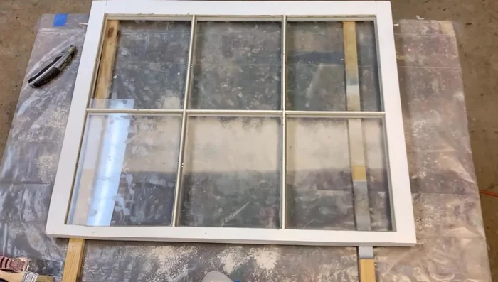 Reinstall the glass using glazing compound and new glazing points.