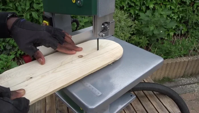 Adjust the length of the pieces to fit the space under the cabinets.