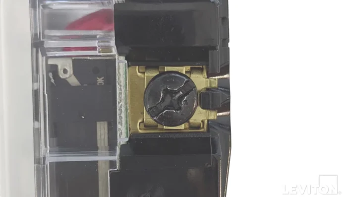 Connect traveler wires to terminals marked 'RD' and the remaining terminal.