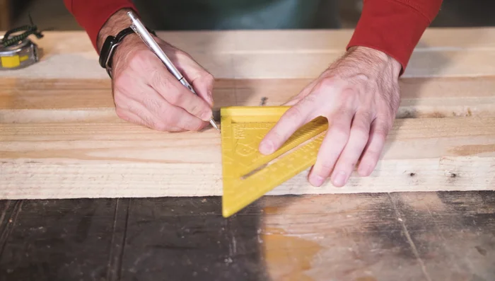 Prepare the legs (30 inches high).