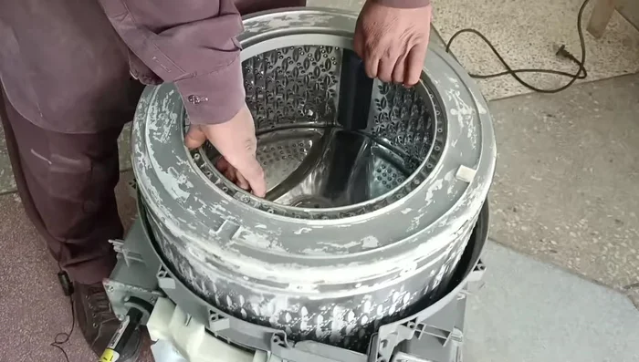 Check the alignment of the drum and pulley.