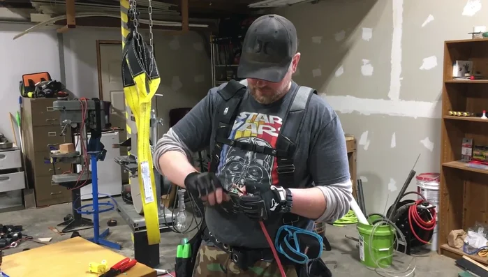 Tightly twist the exposed copper wire on each strand.