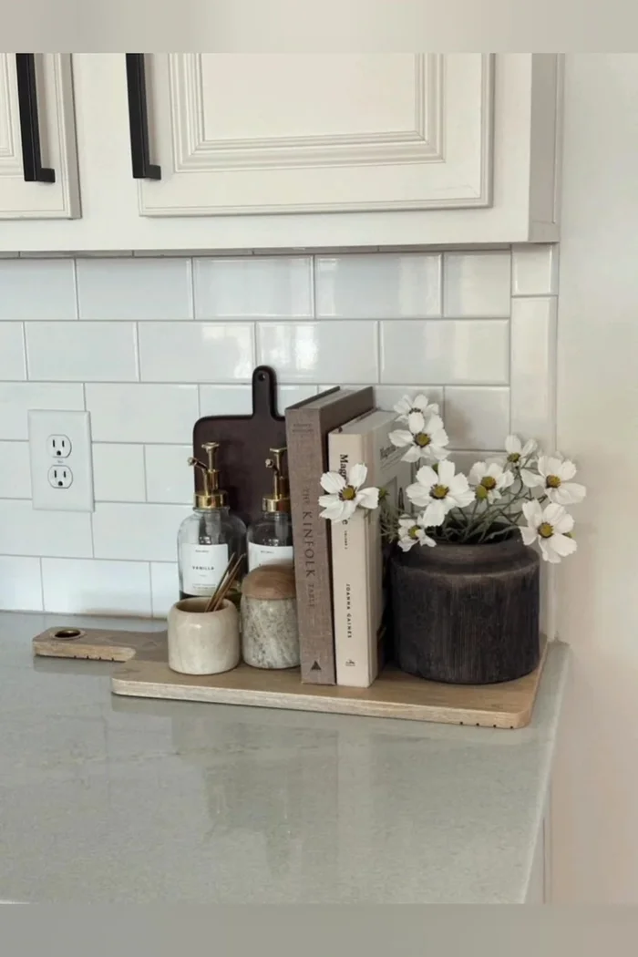 Incorporate natural elements: Use natural materials like wood or stone to keep the design cohesive and organic.