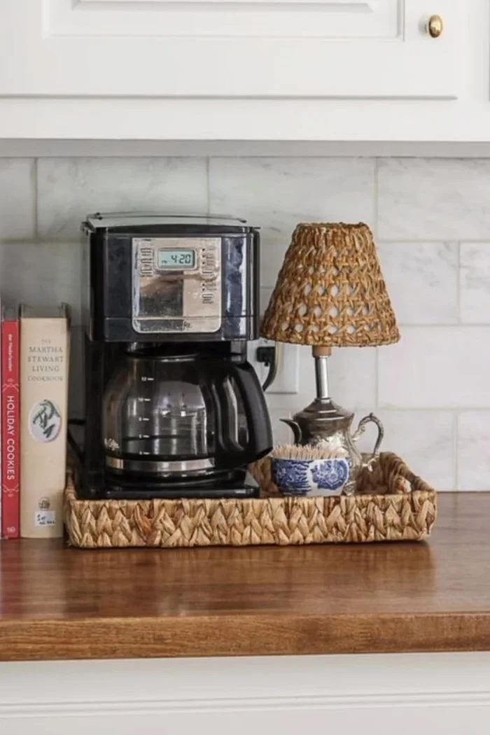 Incorporate symmetry and balance: Use symmetry and balance to create a visually appealing arrangement. For example, place plants on either side of the stove.