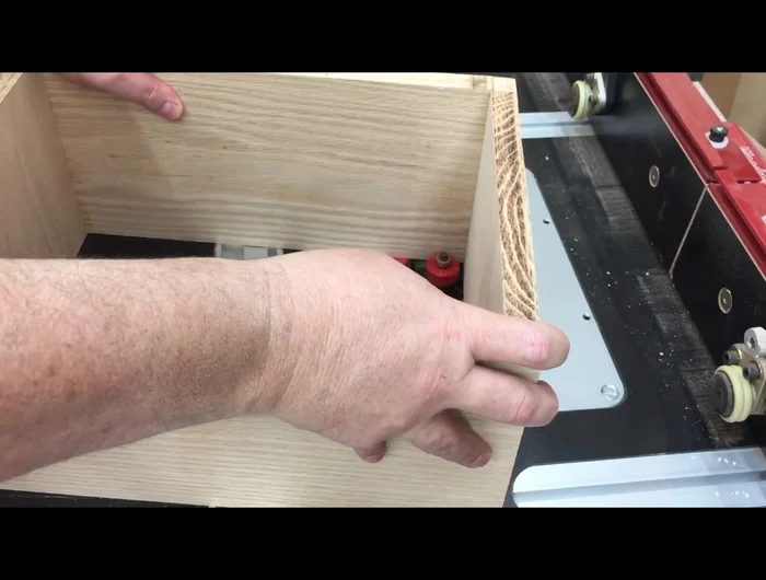 Glue the bottom into the box.