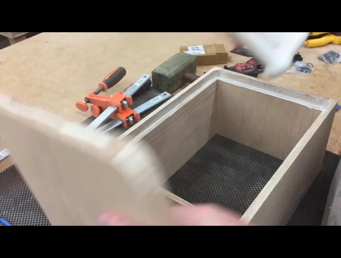 Glue the bottom into the box.