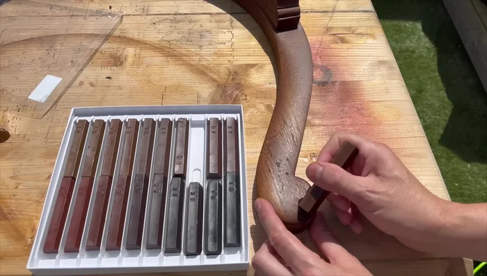 Repairing the cracks using wax