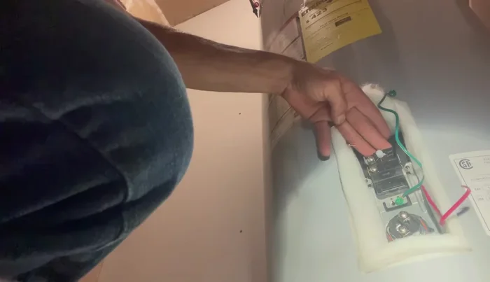 Clean the threads of the heating element and reinstall the new one.