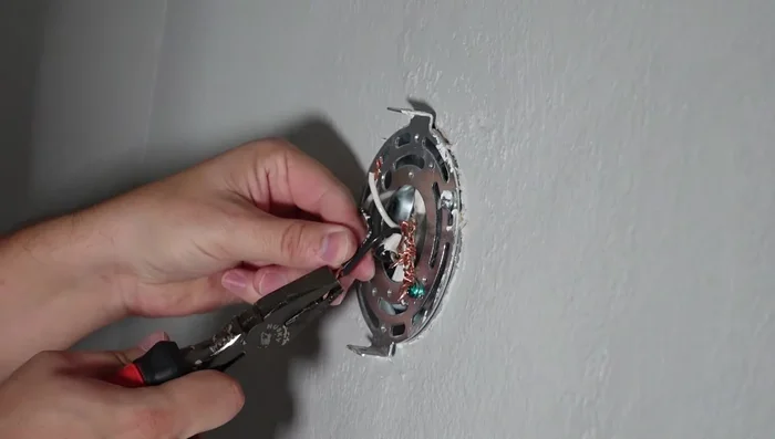 Connect wires to light switch and second light using Wago connectors (or wire nuts). Install light fixtures.